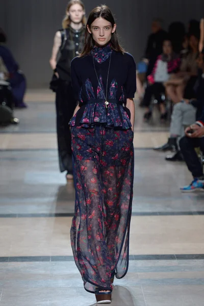 Look 36